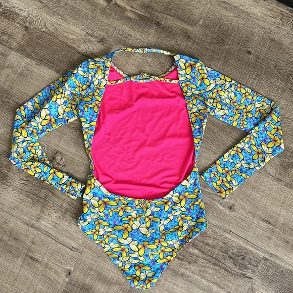 Mola Mola butterfly print long sleeve one piece rash guard / one piece swimsuit - Picture 4 of 6